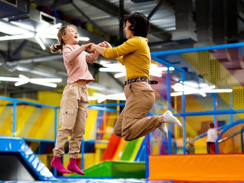 kids indoor trampoline